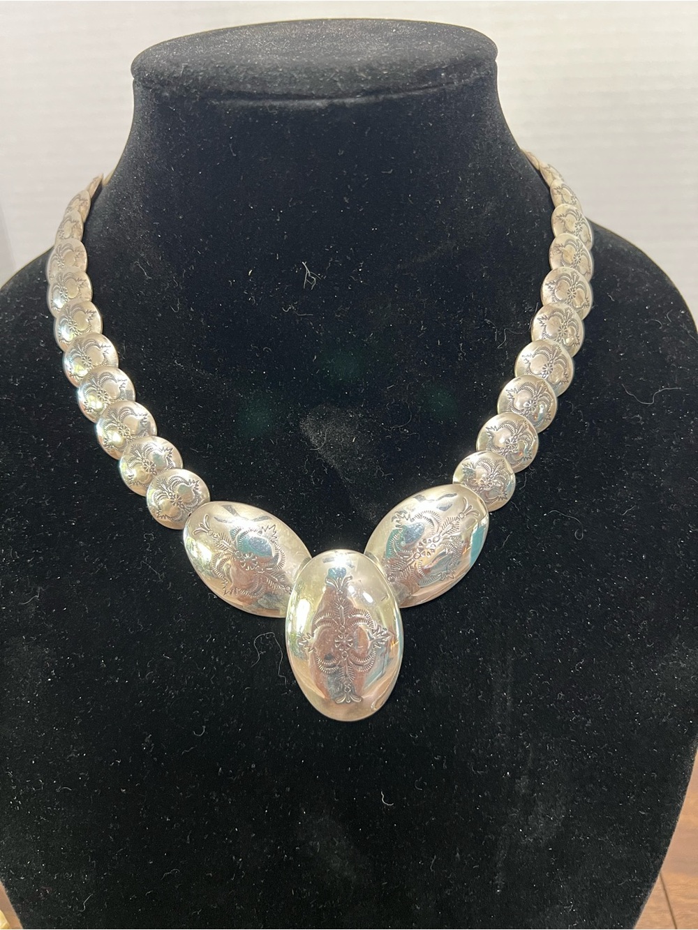 Carolyn Pollack 18” Puff Concho Southwest Necklace Sterling Silver
